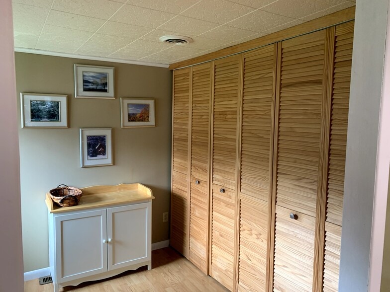 More Photos Of 15 Decasper Dr, Lewis Run Manufactured Housing Mobile Home Park For Sale