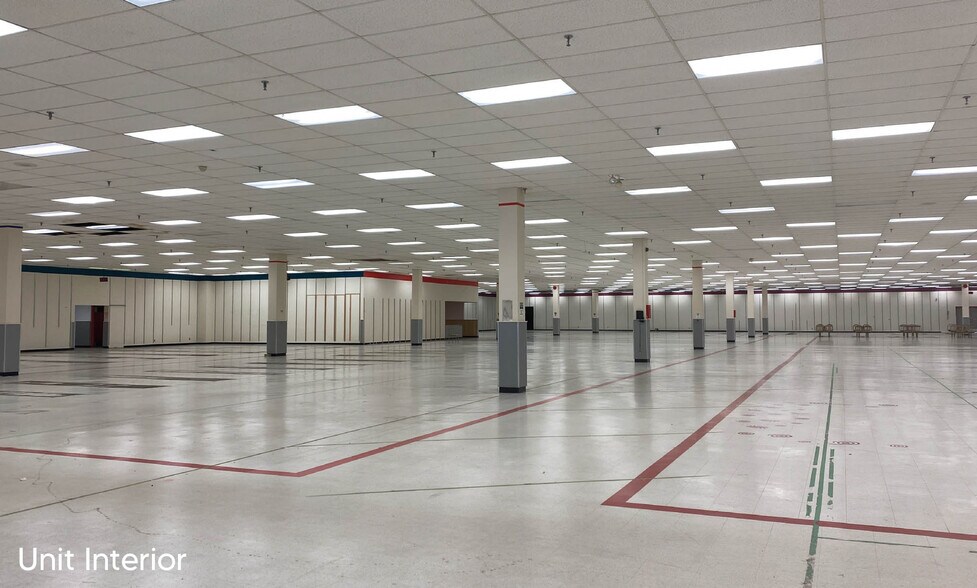 More Photos Of 8100 Rock Island Hwy, Trail Freestanding For Lease