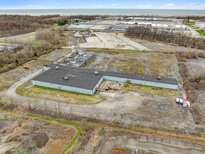 More Photos Of 7451 Terminal Dr, Lorain Truck Terminal For Lease