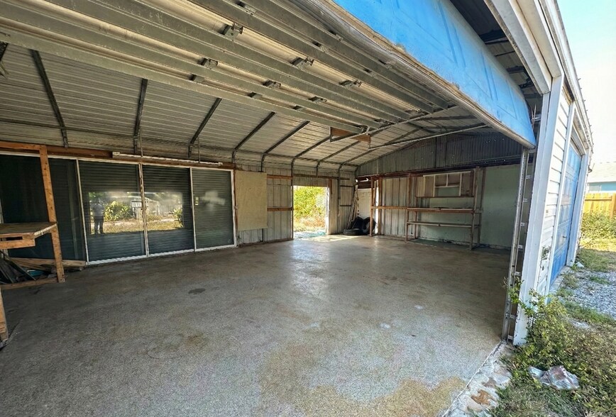 More Photos Of 13243 US Hwy 19, Hudson Auto Repair For Sale