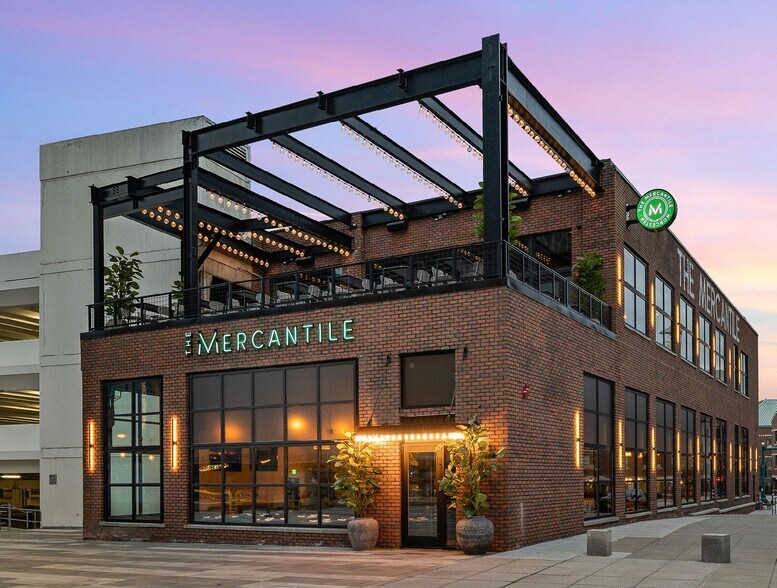 More Photos Of 100 Front St, Worcester Unknown For Lease