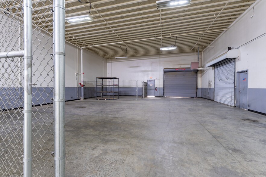 More Photos Of 1759 W Avenue J12, Lancaster Freestanding For Lease