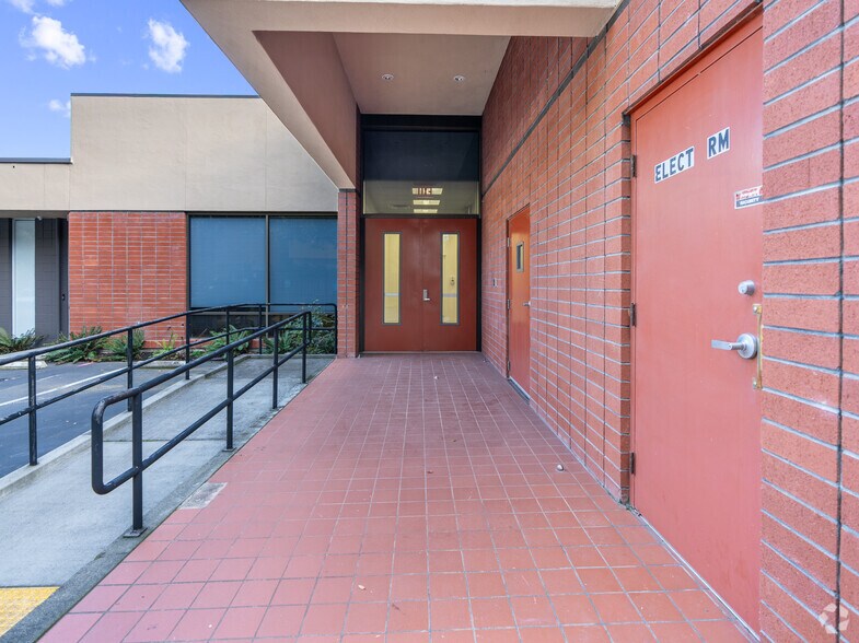 More Photos Of 567 University Ave, Palo Alto Coworking Space