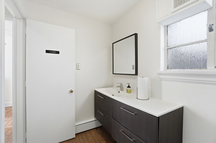 More Photos Of 2337 Victory Pky, Cincinnati Office Residential For Sale