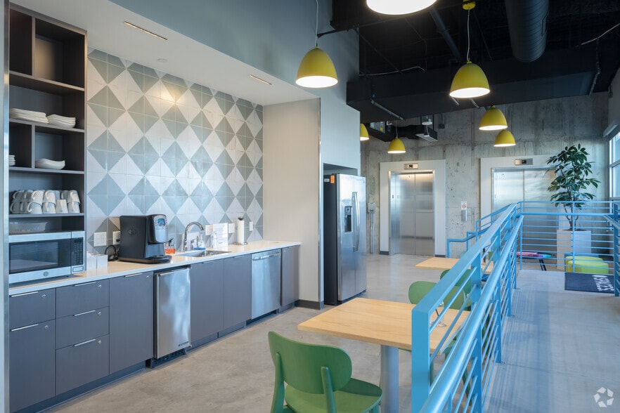 More Photos Of 8181 Arista Pl, Broomfield Office For Lease