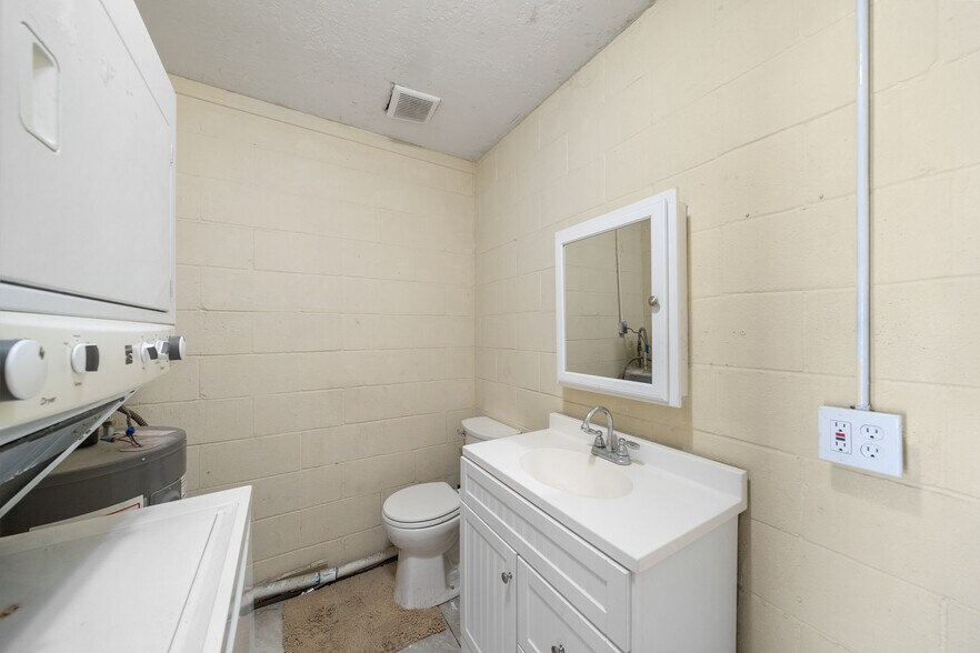 More Photos Of 1425 State Highway 75 N, Huntsville Office For Lease