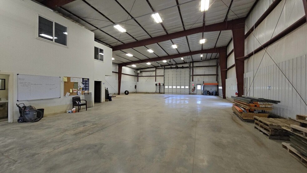 More Photos Of 5678 134th Ave NW, Williston Office For Sale