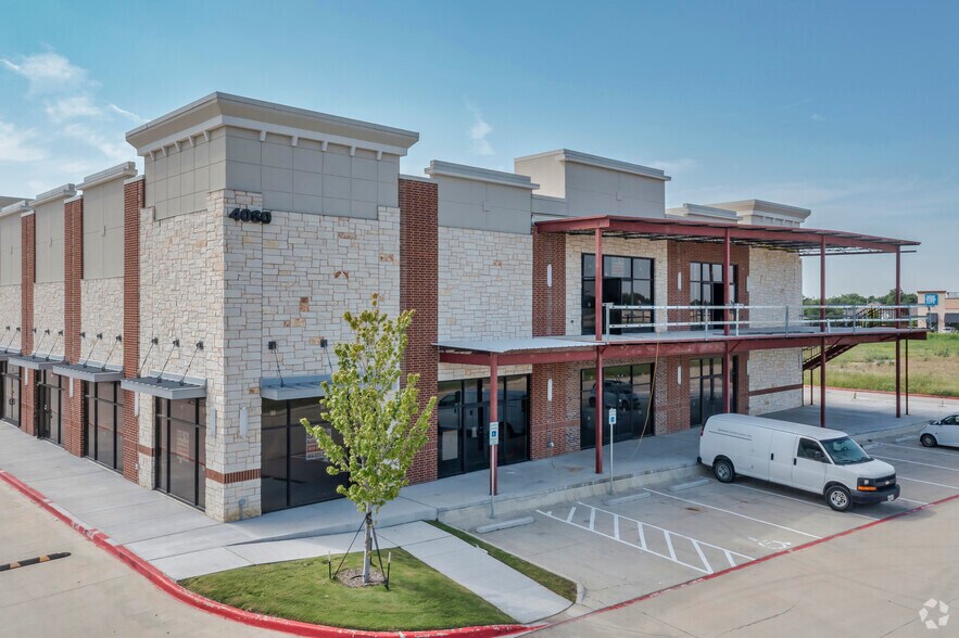 More Photos Of 4060 State Highway 121, Carrollton General Retail For Lease