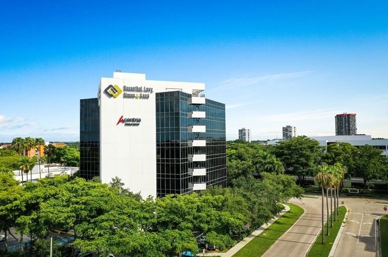 Primary Photo Of 1401 Forum Way, West Palm Beach Medical For Lease