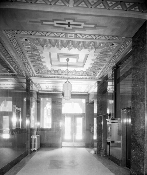 More Photos Of 331-335 W Main St, Durham Office For Lease