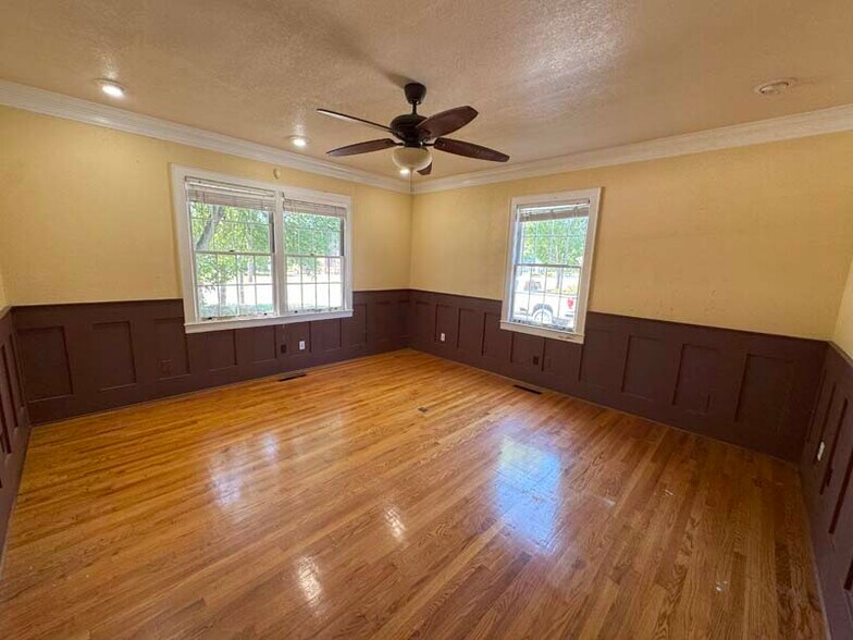 More Photos Of 308 W Poinsett St, Greer Office Residential For Sale