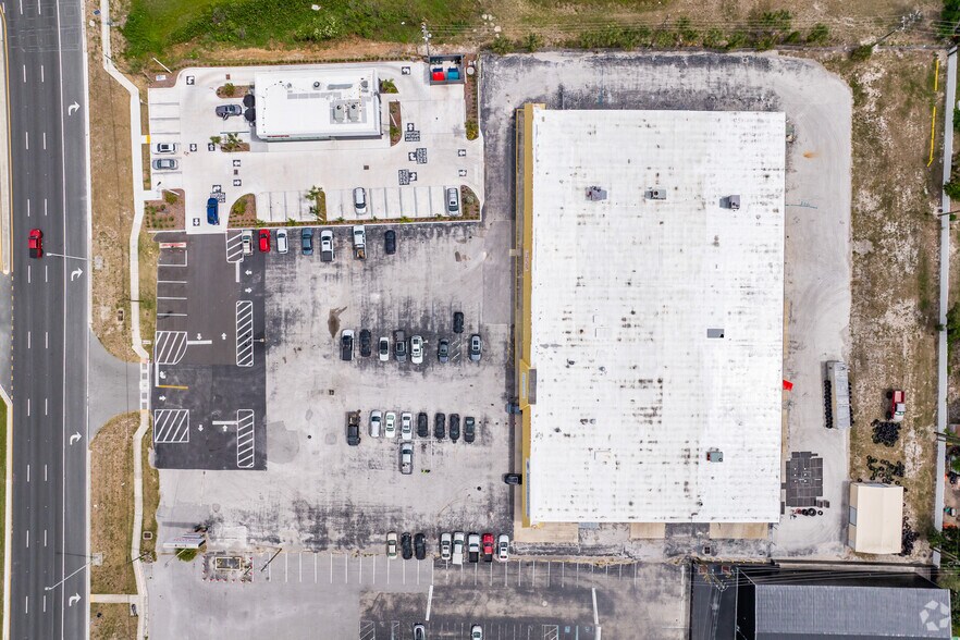More Photos Of 5144-5158 US Highway 19, New Port Richey Storefront For Lease