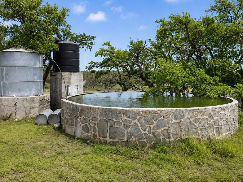 More Photos Of 65 Miles Ln, Harper Land For Sale