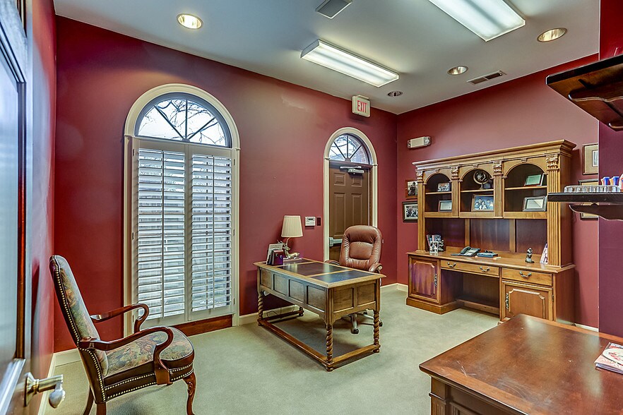 More Photos Of 3100-3106 Professional Plz, Germantown Medical For Sale