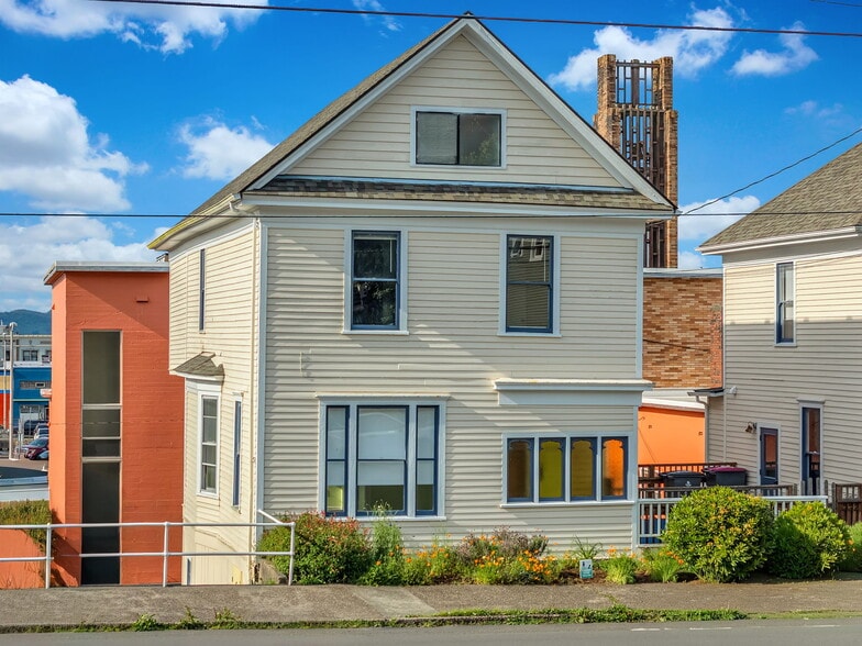 Primary Photo Of 1178 Franklin Ave, Astoria Office For Sale