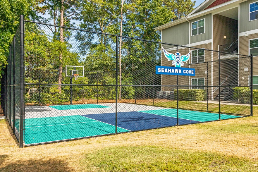 More Photos Of 619 S Kerr Ave, Wilmington Apartments For Sale