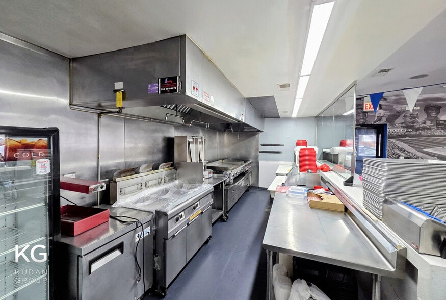 More Photos Of 3734 W Irving Park Rd, Chicago Restaurant For Lease