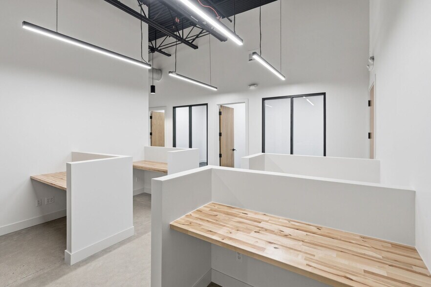 More Photos Of 1360 Horizon Ave, Lafayette Warehouse For Lease