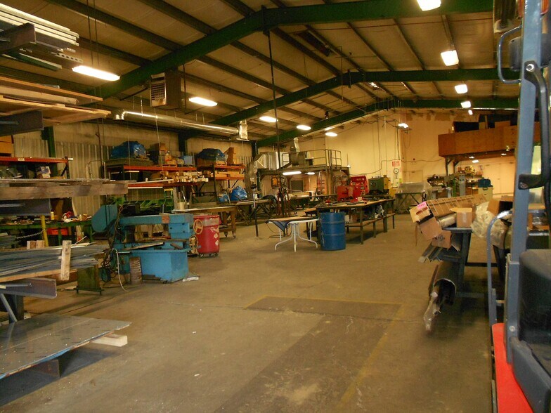 More Photos Of 1 Chips Ln, Fishkill Light Manufacturing For Lease