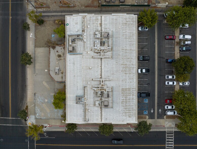 More Photos Of 123 E 7th St, Hanford Movie Theatre For Sale