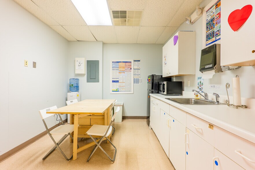 More Photos Of 60 Old New Milford Rd, Brookfield Office For Sale