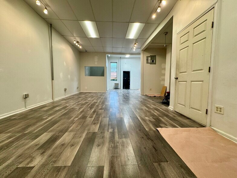 More Photos Of 1195 Nostrand Ave, Brooklyn Storefront Retail Residential For Lease