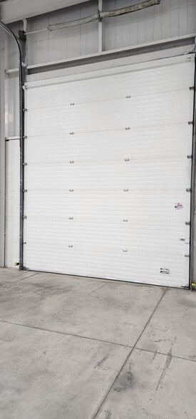 More Photos Of 301 Croft Dr, Windsor Distribution For Sale