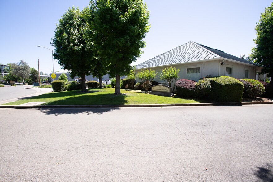 More Photos Of 353 Park Marina Cir, Redding Loft Creative Space For Sale