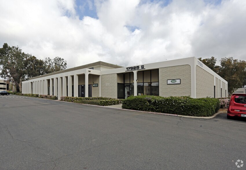 Primary Photo Of 17925 Sky Park Cir, Irvine Light Manufacturing For Lease