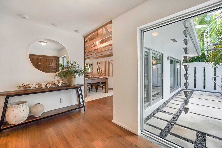 More Photos Of 5910 N Bayshore Dr, Miami Specialty For Sale