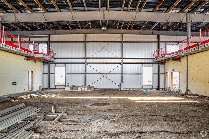 More Photos Of 10 Vice Regent Blvd, Toronto Land For Lease