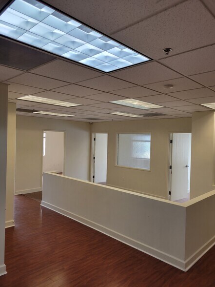 More Photos Of 2600 Foothill Blvd, La Crescenta Office For Lease