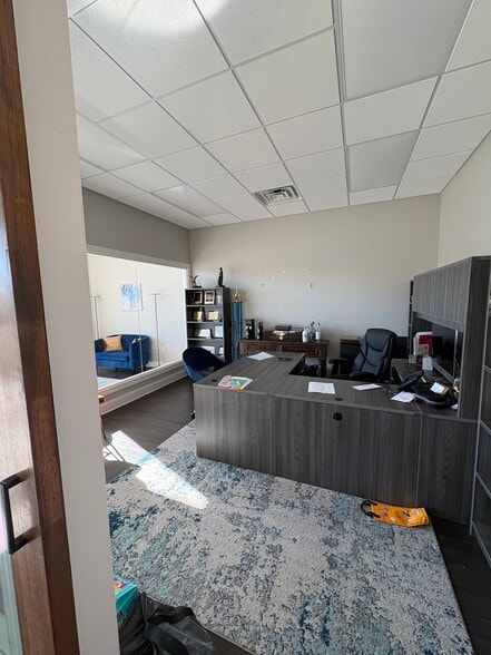 More Photos Of 8101 Hacks Cross Rd, Olive Branch Unknown For Lease