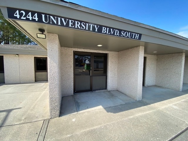 More Photos Of 4244 University Blvd S, Jacksonville Medical For Lease