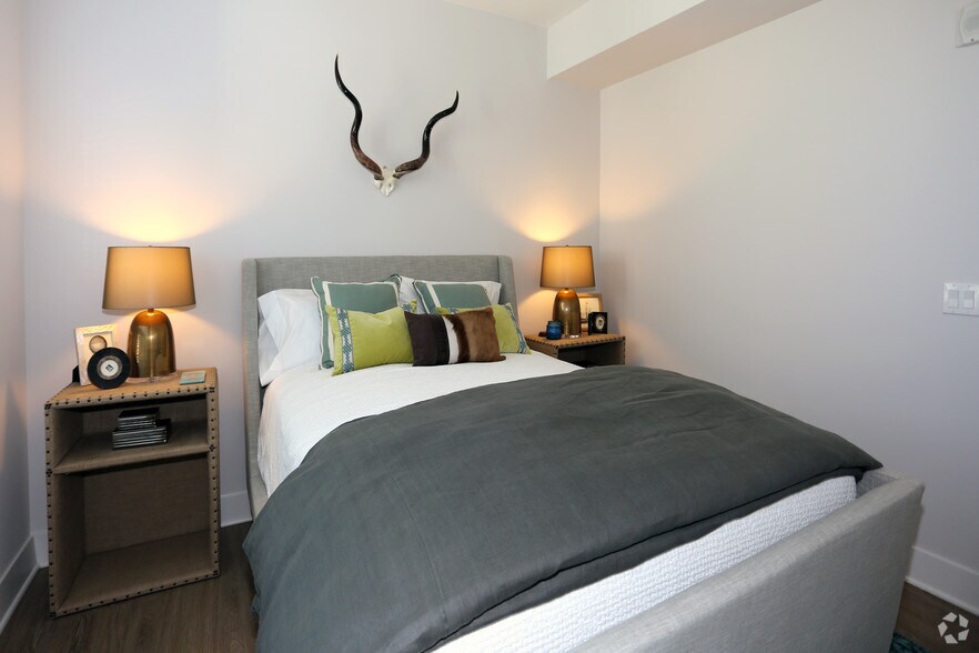 More Photos Of 7350 E Stetson Dr, Scottsdale Apartments For Lease