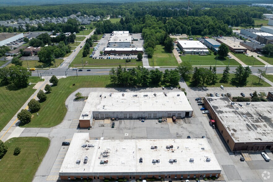 More Photos Of 10200-10280 Brecksville Rd, Brecksville Warehouse For Lease