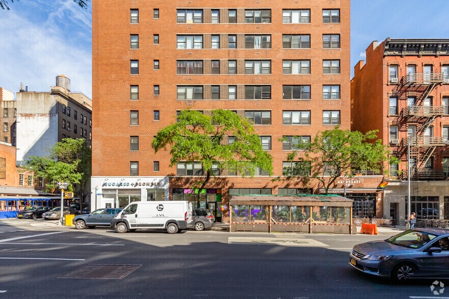 More Photos Of 200 E 27th St, New York Apartments For Lease