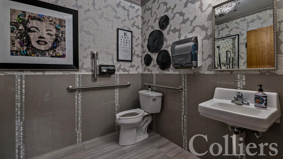 More Photos Of 3540 N Eagle Rd, Meridian Freestanding For Sale