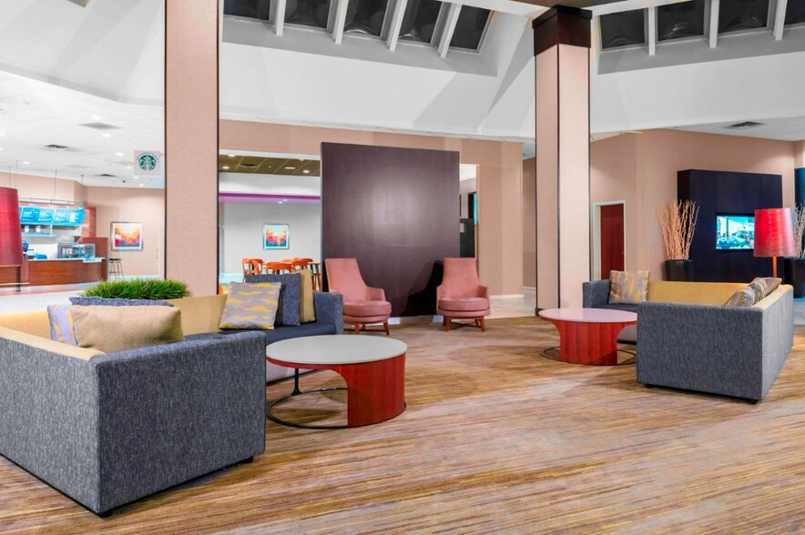 More Photos Of 1721 E Central Texas Expy, Killeen Hotel For Sale