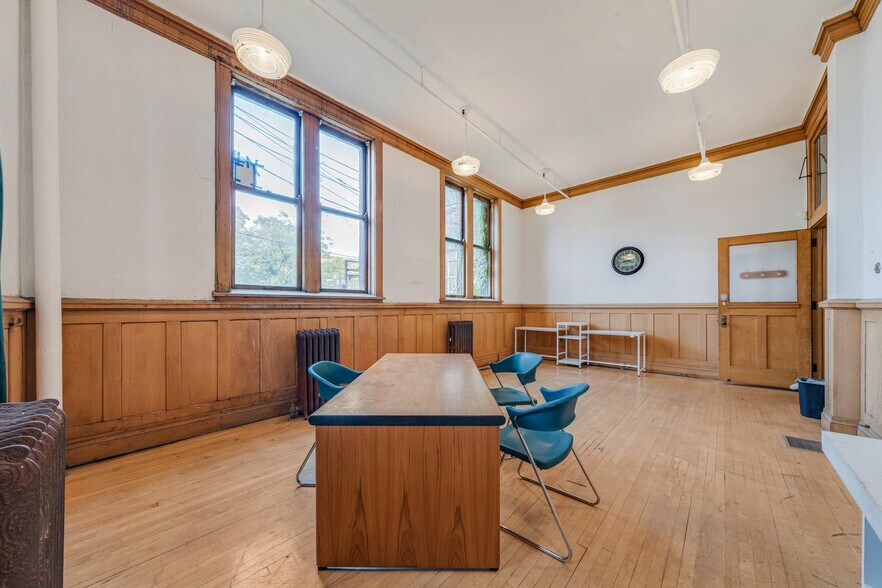 More Photos Of 4403 St Clair Ave, Cleveland Coworking Space