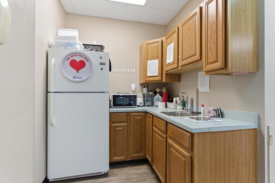 More Photos Of 1600 Alex Dr, Wilmington Daycare Center For Sale