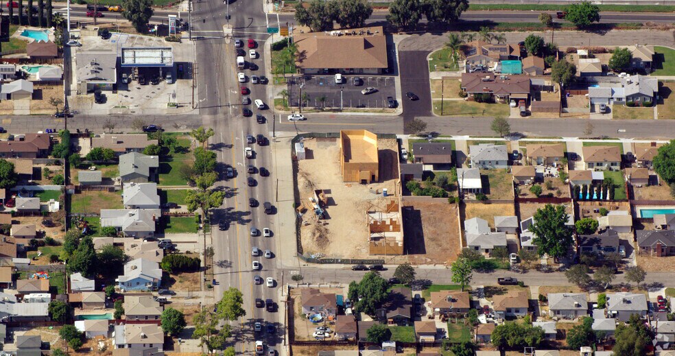 More Photos Of 2895 N Waterman Ave, San Bernardino Freestanding For Lease