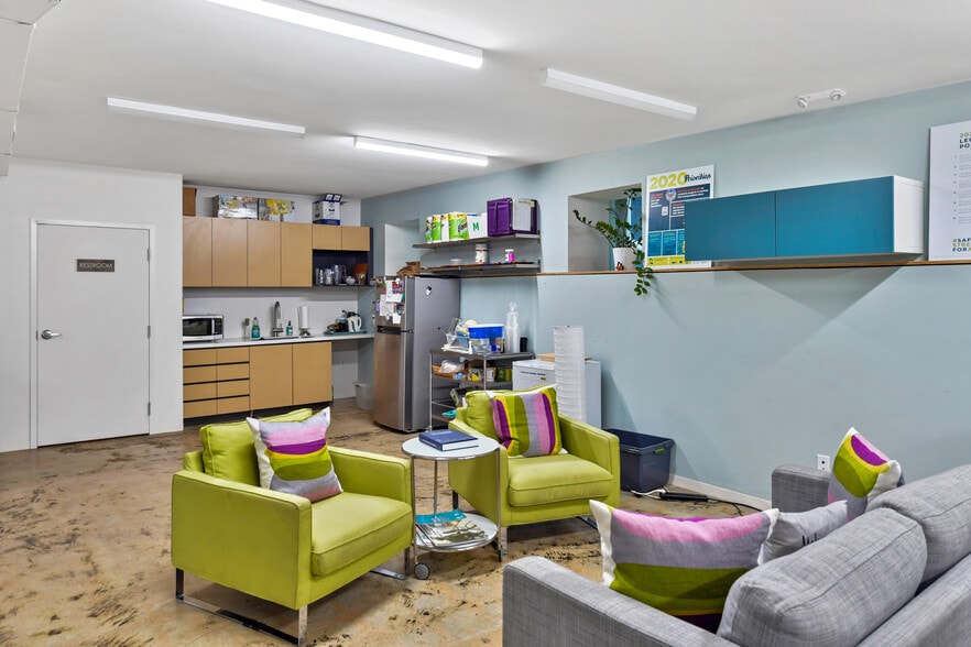 More Photos Of 889 Wylie St SE, Atlanta Loft Creative Space For Lease