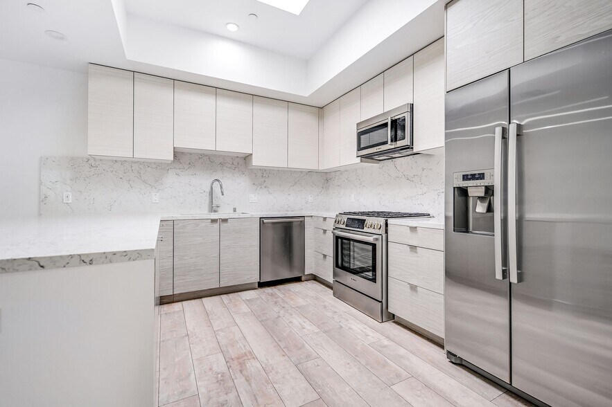 More Photos Of 1946 Overland Ave, Los Angeles Apartments For Sale