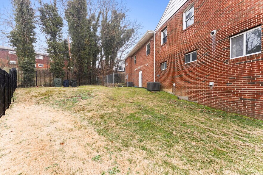 More Photos Of 922 Ridge Rd Se, Washington Assisted Living For Sale