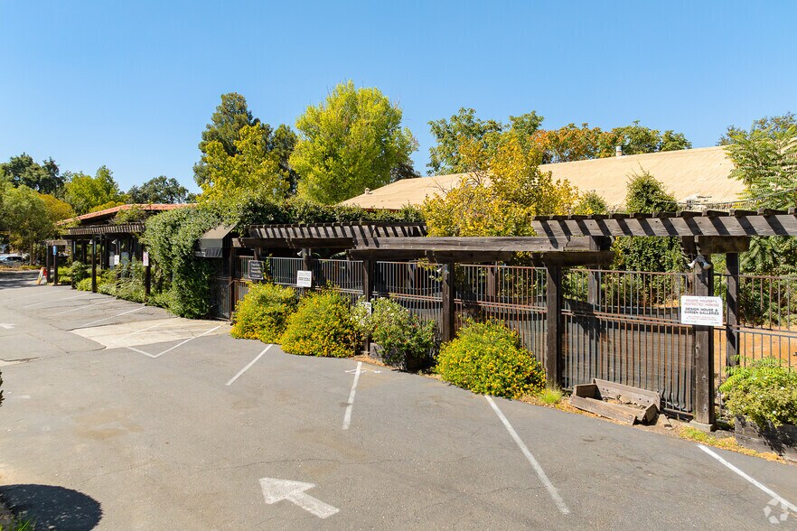 More Photos Of 1015 Olive Dr, Davis Freestanding For Lease