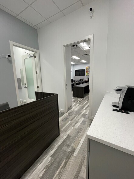 More Photos Of 4800 N Federal Hwy, Boca Raton Unknown For Lease