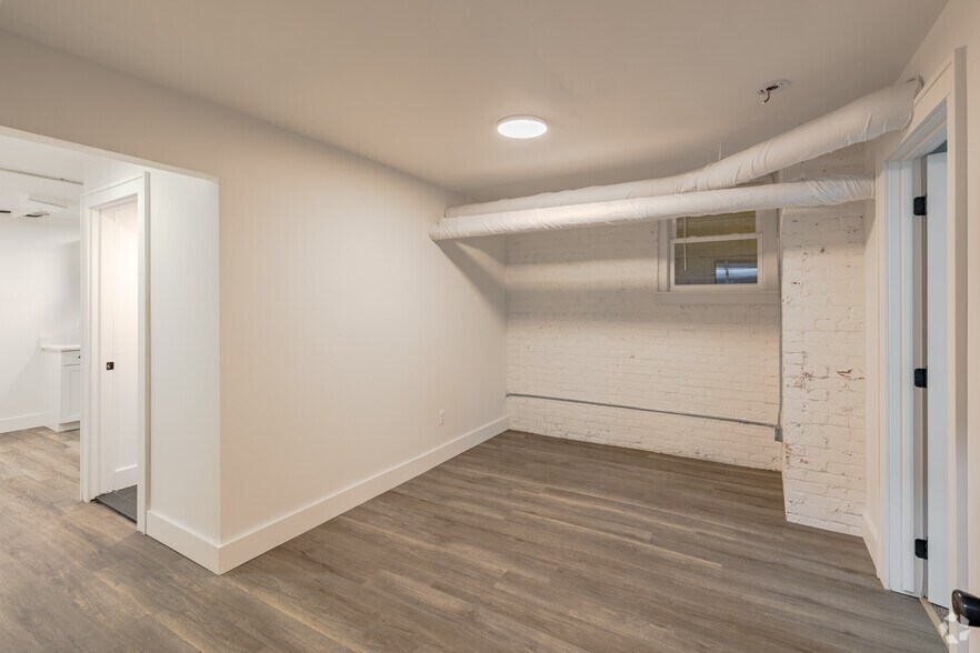 More Photos Of 259-263 W 9 Mile Rd, Ferndale Apartments For Sale