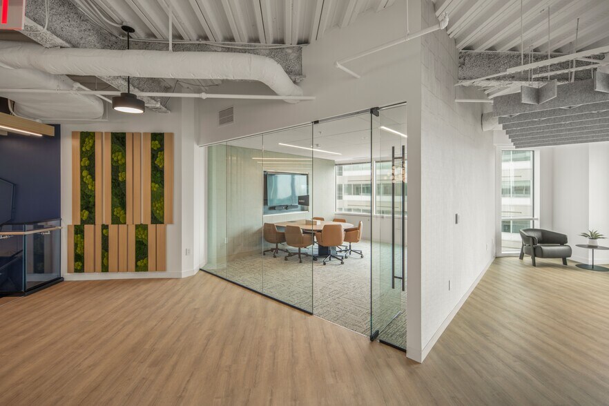 More Photos Of 6903 Rockledge Dr, Bethesda Unknown For Lease