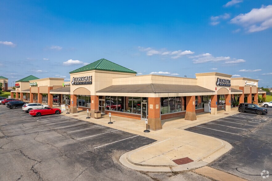 More Photos Of 14401 W Metcalf Ave, Overland Park Unknown For Lease